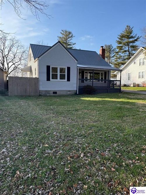 257 N Walnut St, Upton, KY, 42784-8416 | Card Image