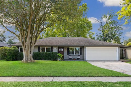 5743 Ettrick Dr, Houston, TX, 77035-4315 | Card Image