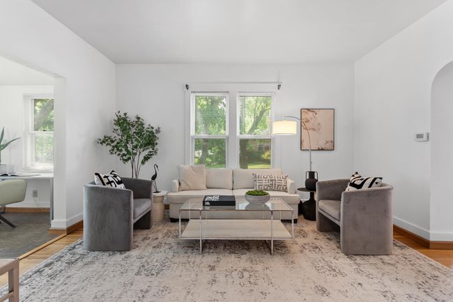 808 W Green St, House other with 5 bedrooms, 2 bathrooms and 2 parking in Champaign IL | Image 8