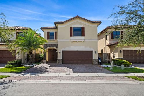 8658 Nw 99th Path, Doral, FL, 33178-2760 | Card Image