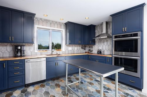 67 Lake Rd, Salisbury Mills, NY, 12577-5002 | Card Image