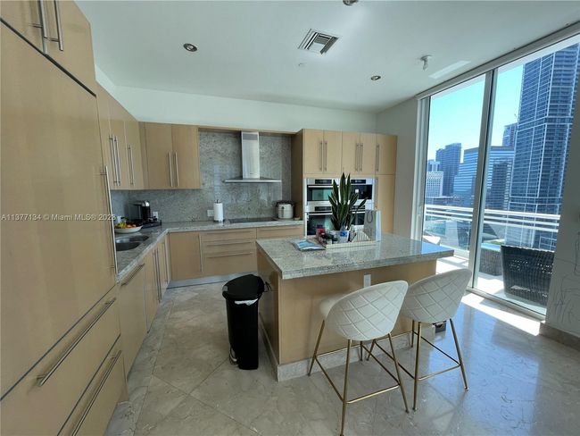 APT-2201 - 900 Brickell Key Blvd, Condo with 3 bedrooms, 4 bathrooms and null parking in Miami FL | Image 32