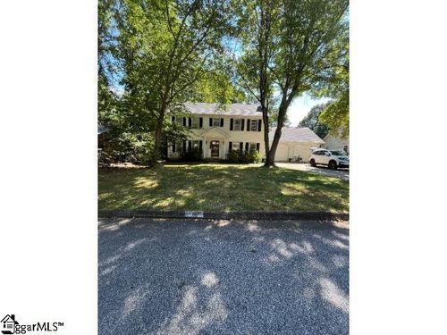 8 Pebble Stone Ln, Taylors, SC, 29687-6633 | Card Image