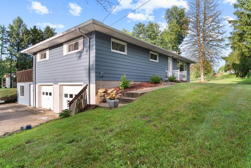 3900 W Bacon Rd, Hillsdale, MI, 49242-8238 | Card Image