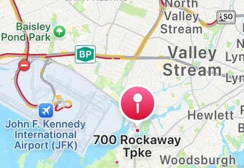 100-700 Rockaway Tpke, Lawrence, NY, 11559-1014 | Card Image