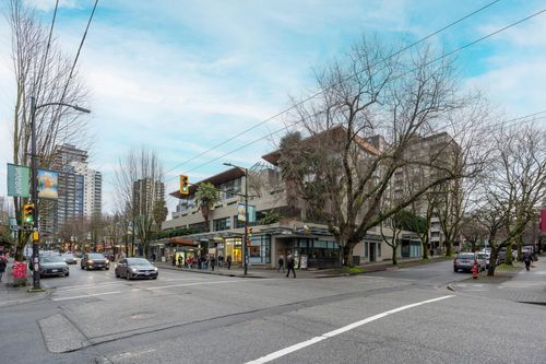 308-1688 Robson St, Vancouver, BC, V6G1C7 | Card Image