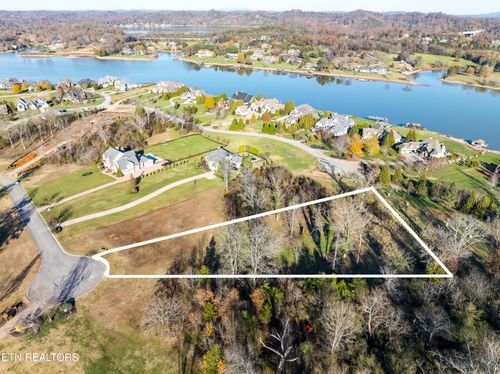 3641 Lashbrooke Way, Louisville, TN, 37777-4158 | Card Image
