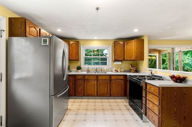15 Fairview Farm Rd, House other with 4 bedrooms, 2 bathrooms and 6 parking in Haverhill MA | Image 16