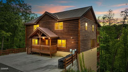 2864 Owens Ridge Way, Sevierville, TN, 37876 | Card Image