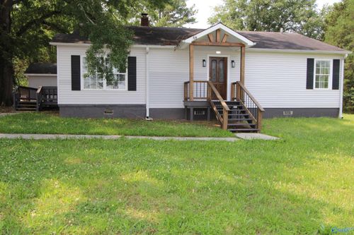132 E Pine St, Falkville, AL, 35622-5214 | Card Image