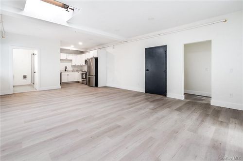 ste-2-202 Hooker Ave, Poughkeepsie, NY, 12603-3329 | Card Image