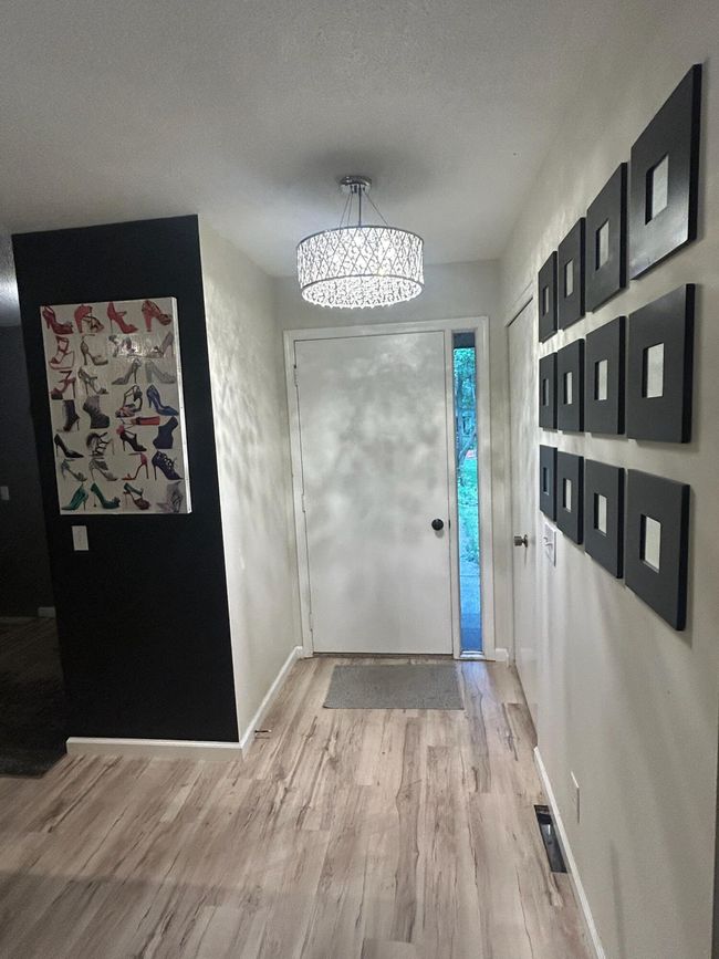 219 Walnut Woods Ct, House other with 3 bedrooms, 2 bathrooms and null parking in Plainwell MI | Image 6