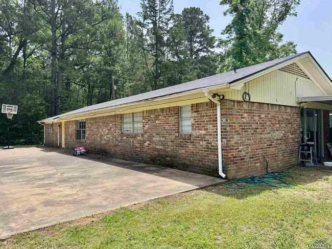 377 Cargill Rd E, House other with 3 bedrooms, 2 bathrooms and null parking in Marshall TX | Image 4
