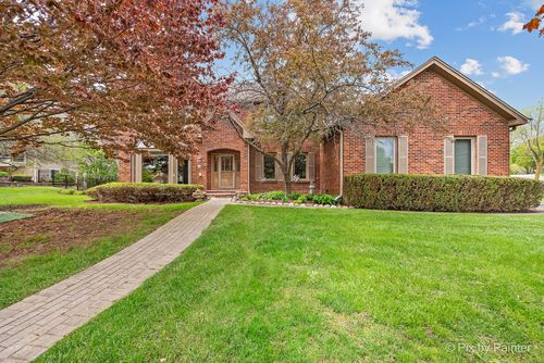 14 Hampton Ct, Algonquin, IL, 60102-3247 | Card Image
