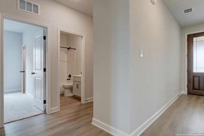 12841 Hill Plains Dr, House other with 4 bedrooms, 3 bathrooms and null parking in Schertz TX | Image 4