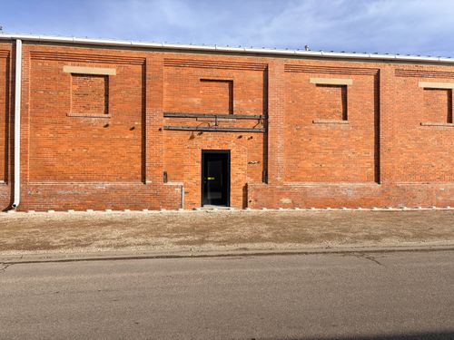 9691-sf-1402 Sugarland Dr, Sheridan, WY, 82801-5739 | Card Image