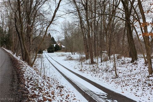 8026 Lee Road, Malvern, OH, 44644 | Card Image