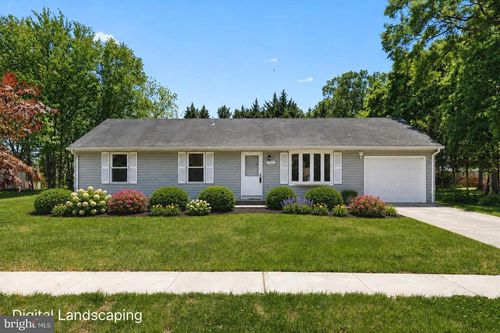 712 Cedar Blvd, Accokeek, MD, 20607-2101 | Card Image