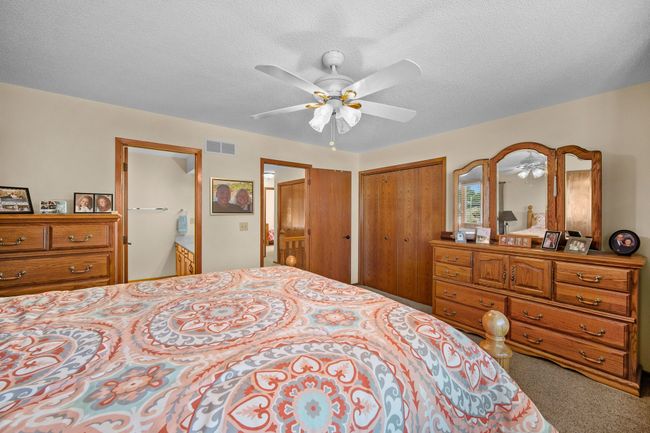 233 24 Th St, Home with 3 bedrooms, 3 bathrooms and null parking in West Des Moines IA | Image 18