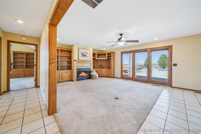 28002 Us 75 Hwy, House other with 4 bedrooms, 4 bathrooms and null parking in Ochelata OK | Image 10