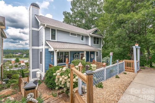 45 Logan Cir, Asheville, NC, 28806-4532 | Card Image