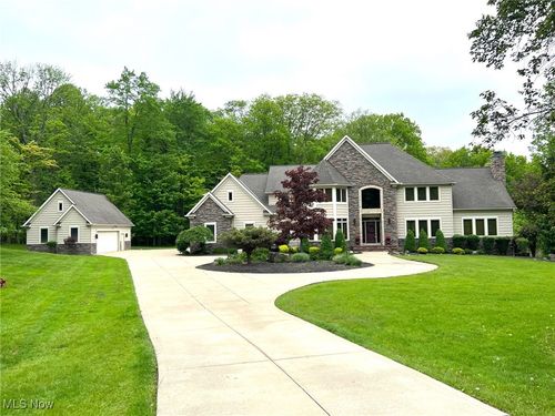 11955 Epping Trl, Chardon, OH, 44024-8849 | Card Image