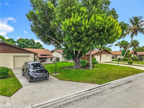 d4-183 Round Key Cir, NAPLES, FL, 34112-5058 | Card Image