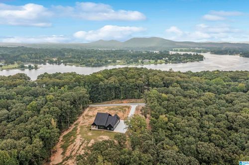 340 Billingsley Dr, SYLACAUGA, AL, 35151-5589 | Card Image