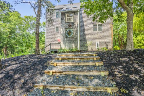 35 Burnside St, Plymouth, MA, 02360-1441 | Card Image