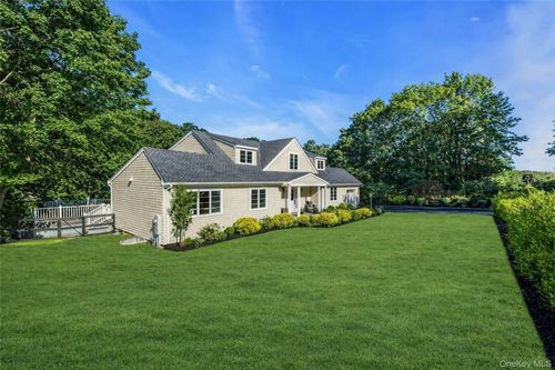 1380 Jackson Lndg, Mattituck, NY, 11952-2057 | Card Image