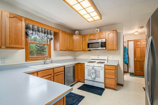 1142 N Peach Ct, House other with 4 bedrooms, 3 bathrooms and null parking in Plainwell MI | Image 8