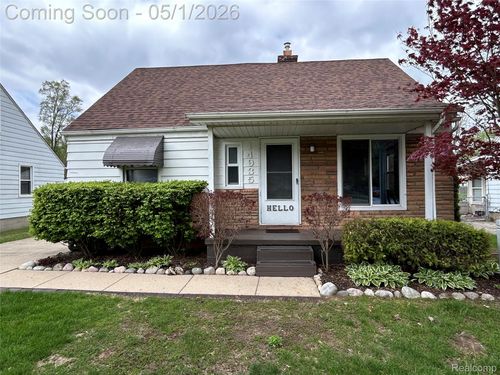 14935 Harrison St, Livonia, MI, 48154-3915 | Card Image