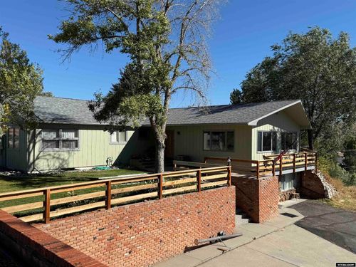 806 Amoretti St, Thermopolis, WY, 82443-3036 | Card Image