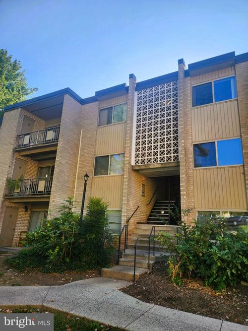 apt-11-12215 Braxfield Ct, North Bethesda, MD, 20852-2056 | Card Image