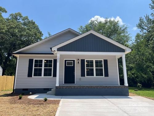1024 Short St, Salisbury, NC, 28144-3851 | Card Image