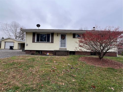 124 Plum St, Franklin Twp, PA, 16117 | Card Image