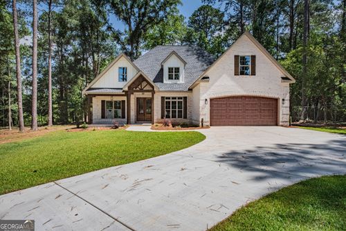 1413 Park Ave, Perry, GA, 31069-2311 | Card Image