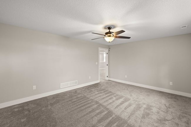 8479 Lakeshore Dr, Home with 3 bedrooms, 2 bathrooms and null parking in Dexter IA | Image 29