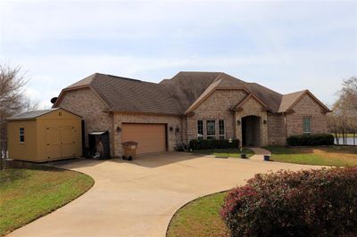 407 Cr 1301, House other with 3 bedrooms, 3 bathrooms and null parking in Yantis TX | Image 2