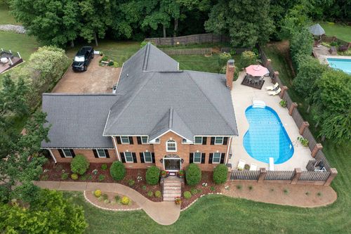 129 Baldridge Dr, Cottontown, TN, 37048-9664 | Card Image