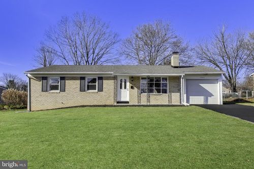 10810 Rosewood Dr, HAGERSTOWN, MD, 21740-7746 | Card Image