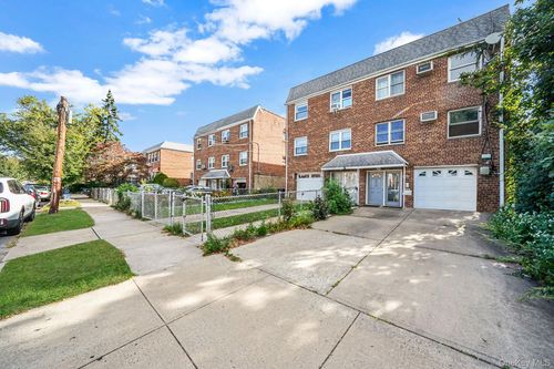 9010 70th Dr, Forest Hills, NY, 11375-6618 | Card Image