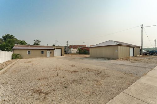 1007 3rd Ave Ne, Austin, MN, 55912-3714 | Card Image