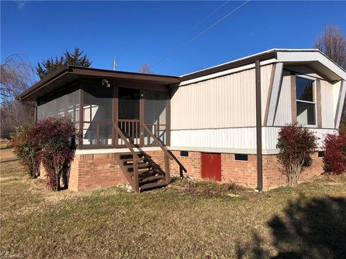 104 Country Place Rd, Cana, VA, 24317-4632 | Card Image