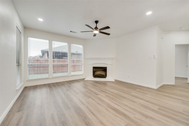 10832 Hawks Landing Rd, House other with 4 bedrooms, 3 bathrooms and null parking in Haslet TX | Image 9