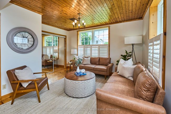 2148 Stisted Rd S, House other with 3 bedrooms, 2 bathrooms and 6 parking in Sprucedale ON | Image 13