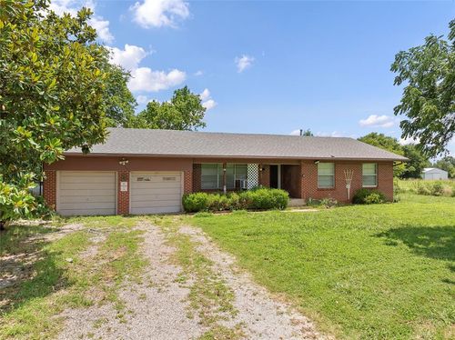 14449 N County Road 3300, Pauls Valley, OK, 73075-8693 | Card Image