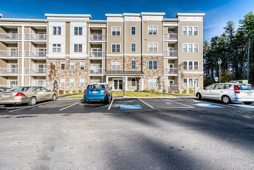 unit-201-2 Winslow Ln, North Grafton, MA, 01536-2118 | Card Image