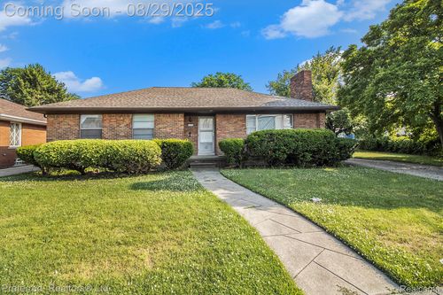 15298 Veronica Ave, Eastpointe, MI, 48021-3614 | Card Image