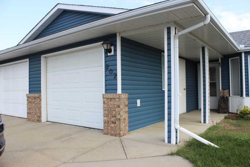 202 Ebert Close W, Red Deer, AB, T4R2C5 | Card Image